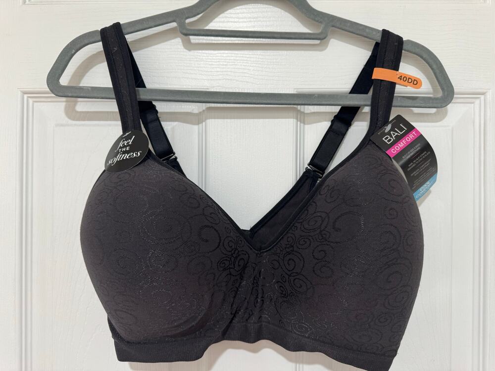 Bali Cool Comfort Wireless Women's Bra 40DD Black NWT